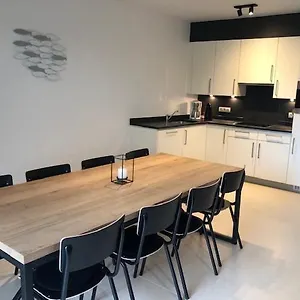 Appartement Allure, Met Zuidgericht Tuintje Ostende