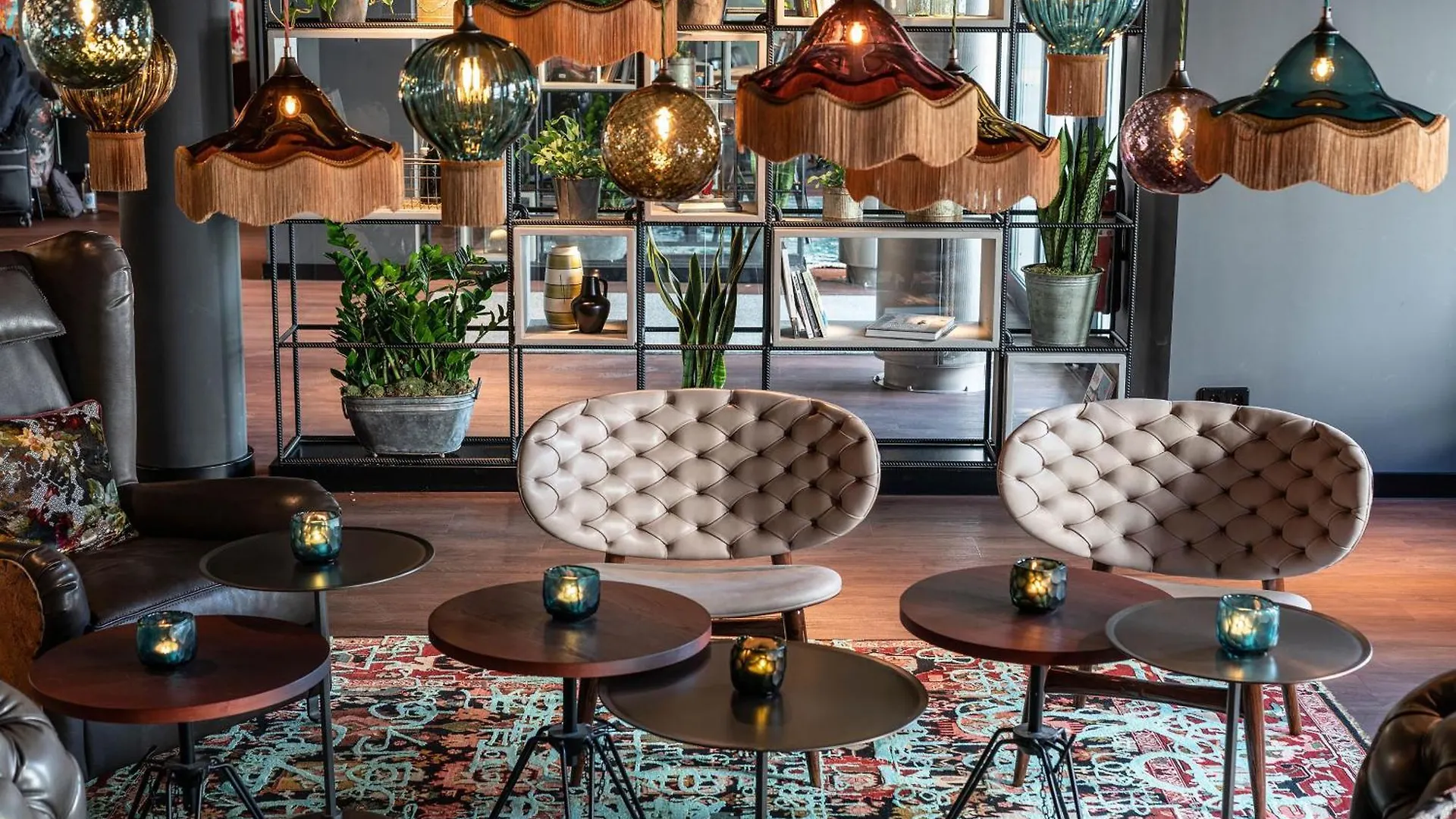 Отель Motel One Berlin Mitte